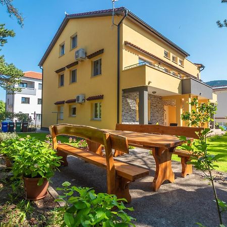 Apartments Gracia Башка Экстерьер фото